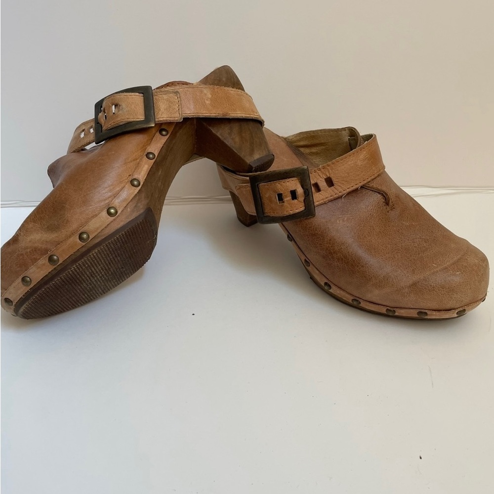 Womens Sanita leather clog heel sz 40